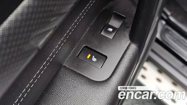 Chevrolet Captiva 2WD Perfect black 2018 — фото 29