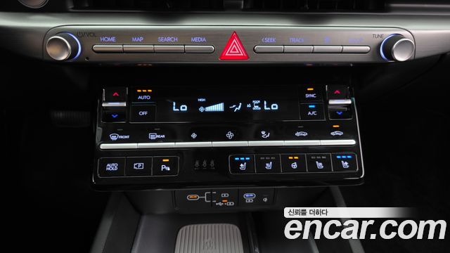 Hyundai Grandeur (GN7) 2,5 Gasoline 2WD Premium 2024 — фото 17