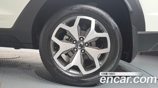 KG Mobility (SsangYong) Torres Gasoline 1.5 2WD TV5 2025 — фото 21