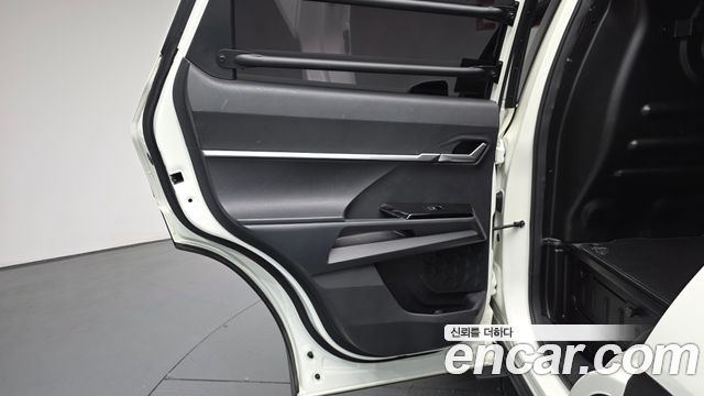 KG Mobility (SsangYong) Torres Gasoline 1.5 2WD TV5 2025 — фото 25