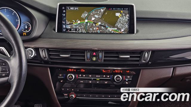 BMW X5 (F15) xDrive 30d 2017 — фото 14