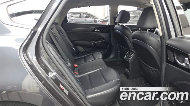 Kia K7 Premier 2.5 GDI Noblesse 2020 — фото 12