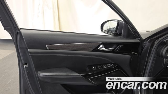 Kia K7 Premier 2.5 GDI Noblesse 2020 — фото 24