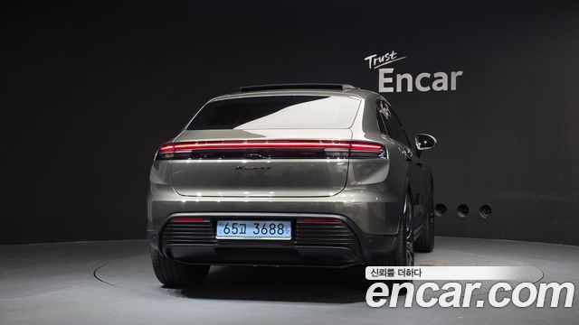 Porsche Macan EV 4S 2025 — фото 4
