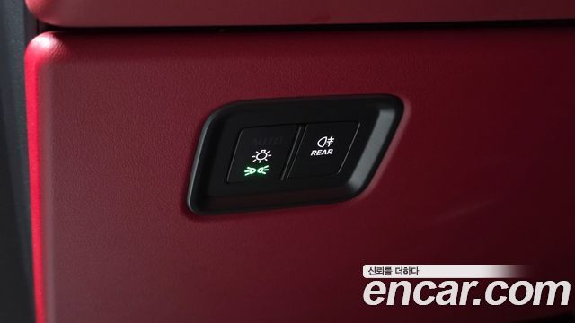 Porsche Macan EV 4S 2025 — фото 12