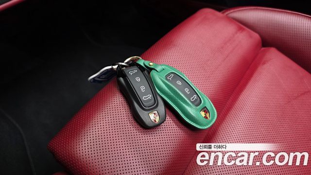 Porsche Macan EV 4S 2025 — фото 16