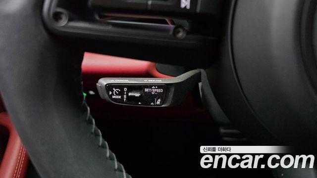 Porsche Macan EV 4S 2025 — фото 17