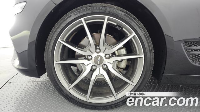 Genesis G70 Shooting Brake Gasoline 2.0T 4WD 2023 — фото 5