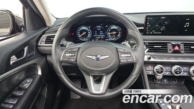 Genesis G70 Shooting Brake Gasoline 2.0T 4WD 2023 — фото 13