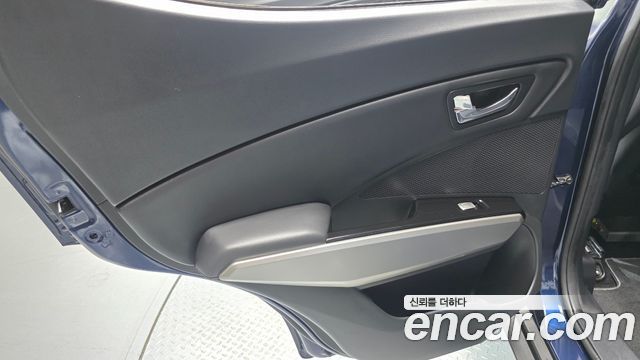 KG Mobility (SsangYong) Tivoli VX 2WD 2016 — фото 25
