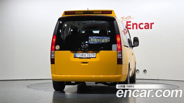 Hyundai Staria L3.5  Kinder Safety Car 11-Seater 2022 — фото 4