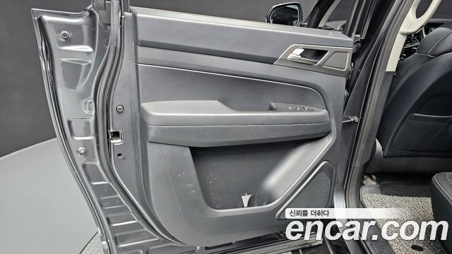 KG Mobility (SsangYong) Rexton Sports Diesel 2.2 2WD Prestige 2019 — фото 25