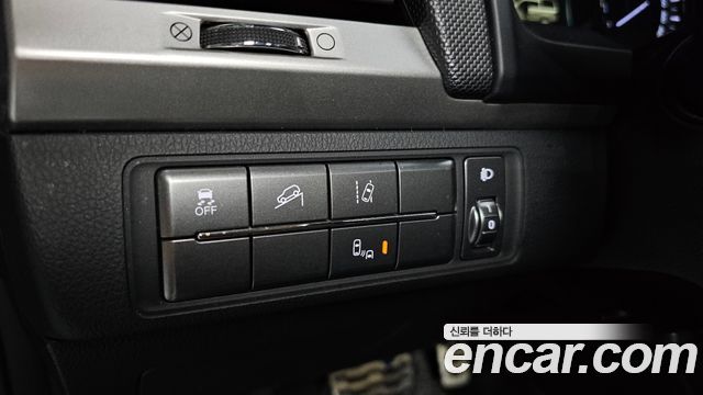 KG Mobility (SsangYong) Rexton Sports Diesel 2.2 2WD Prestige 2019 — фото 27