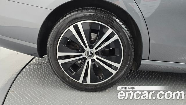 Mercedes-Benz E-Class (W213) E300 Avantgarde 2020 — фото 5