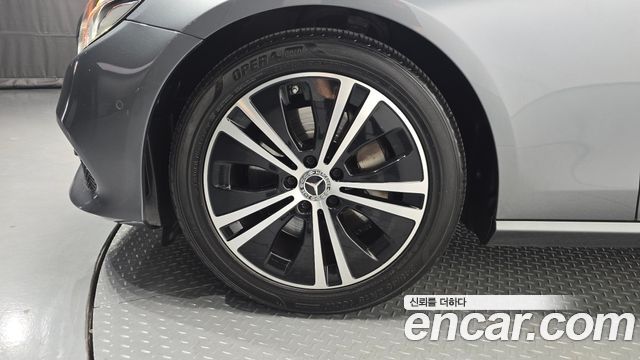 Mercedes-Benz E-Class (W213) E300 Avantgarde 2020 — фото 21