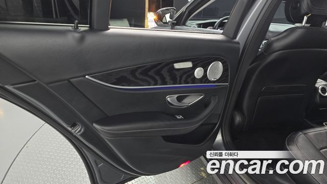 Mercedes-Benz E-Class (W213) E300 Avantgarde 2020 — фото 25