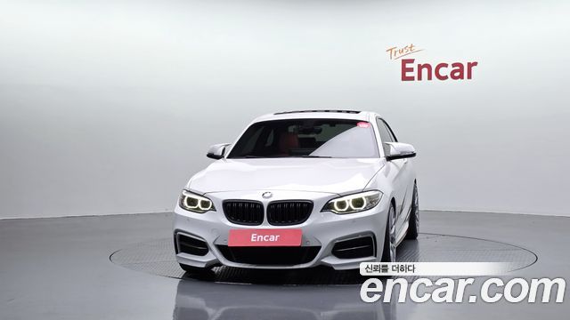 BMW 2 Series (F22) 220d M Sport Coupe 2014 — фото 3