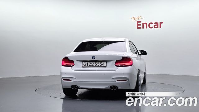BMW 2 Series (F22) 220d M Sport Coupe 2014 — фото 4