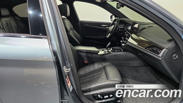 BMW 5 Series (G30) 530d M Sport Package 2017 — фото 11