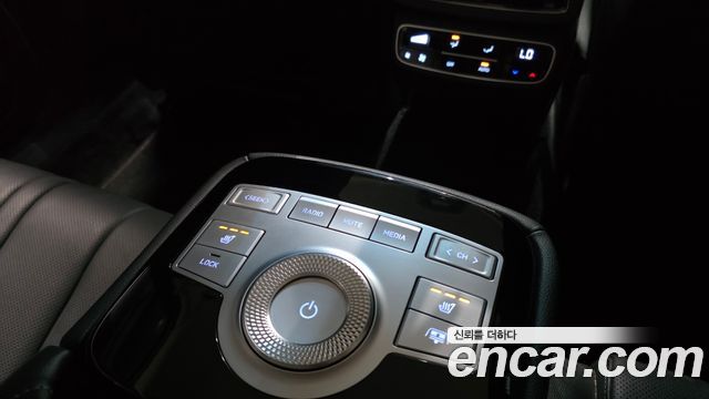 Genesis G80 (RG3) Gasoline 2.5 Turbo AWD 2022 — фото 28
