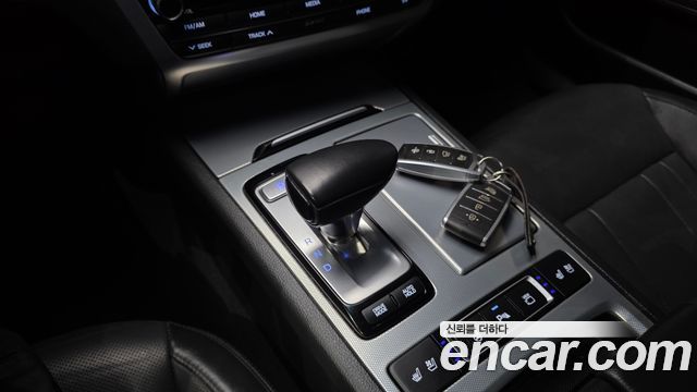Genesis G80 3.3 GDI AWD Luxury 2018 — фото 9