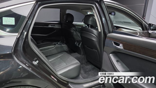 Genesis G80 3.3 GDI AWD Luxury 2018 — фото 12