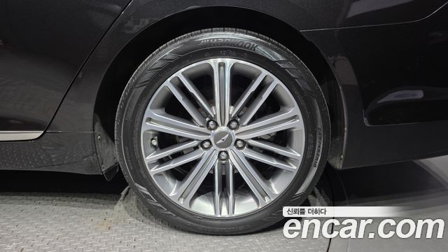 Genesis G80 3.3 GDI AWD Luxury 2018 — фото 21