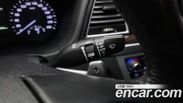 Genesis G80 3.3 GDI AWD Luxury 2018 — фото 28