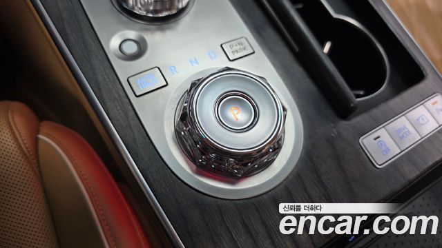 Genesis G80 (RG3) Gasoline 2.5 Turbo AWD 2025 — фото 9