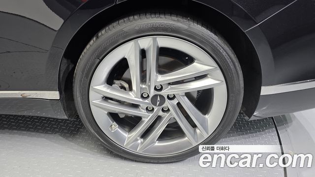 Genesis G80 (RG3) Gasoline 2.5 Turbo AWD 2025 — фото 21