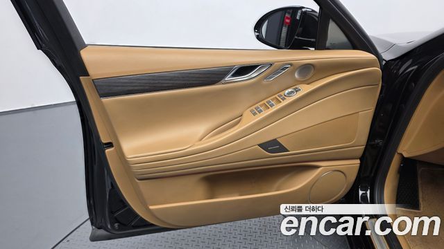 Genesis G80 (RG3) Gasoline 2.5 Turbo AWD 2025 — фото 24