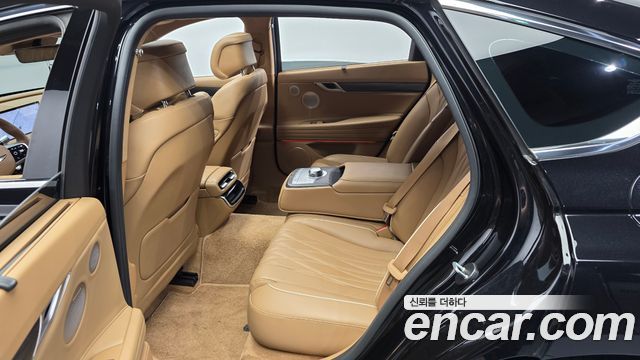 Genesis G80 (RG3) Gasoline 2.5 Turbo AWD 2025 — фото 26