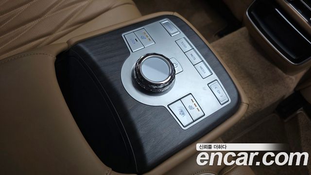 Genesis G80 (RG3) Gasoline 2.5 Turbo AWD 2025 — фото 37
