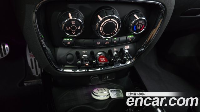 MINI Cooper Clubman Classic 2nd 2022 — фото 19