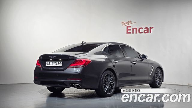 Genesis G70 2.0T Supreme 2018 — фото 2