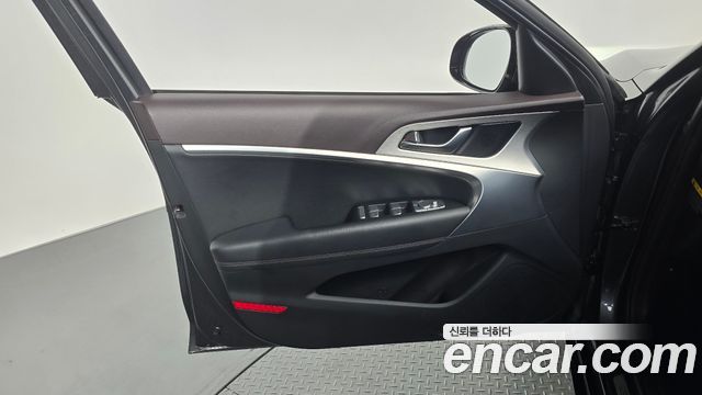 Genesis G70 2.0T Supreme 2018 — фото 30