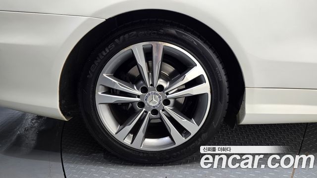 Mercedes-Benz E-Class (W212) E200 Coupe 2016 — фото 5