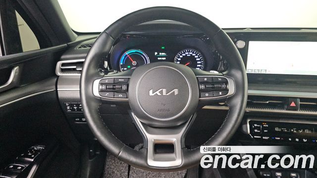 Kia K5 Hybrid (III) Prestige 2022 — фото 17