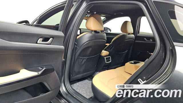 Kia K5 Hybrid (III) Prestige 2022 — фото 26