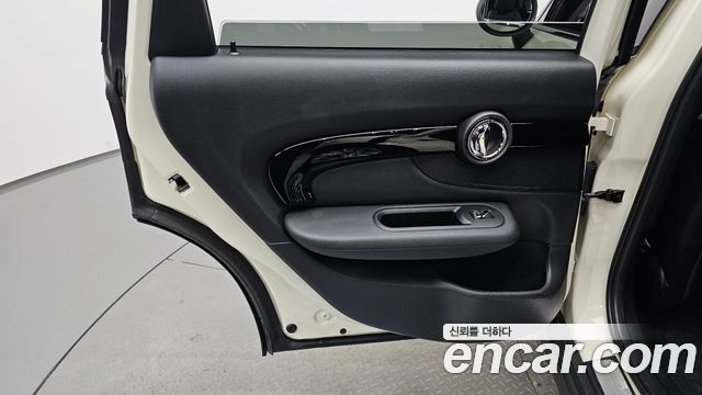 MINI Cooper Clubman High 2nd 2019 — фото 25