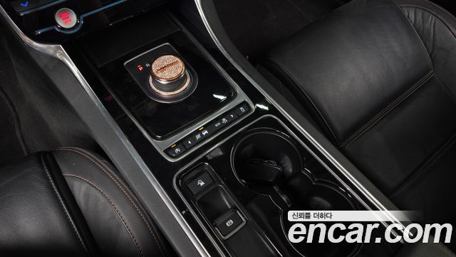 Jaguar XE 20d Prestige 2017 — фото 9