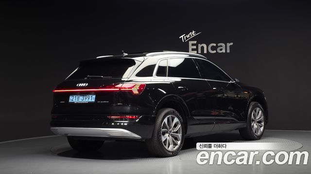 Audi e-tron 55 Quattro 2021 — фото 2