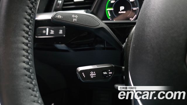 Audi e-tron 55 Quattro 2021 — фото 21