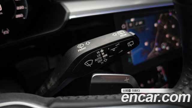 Audi e-tron 55 Quattro 2021 — фото 23
