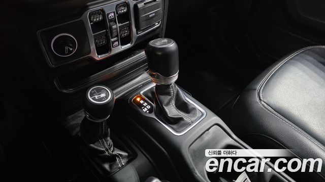 Jeep Wrangler (JL) 2.0 Overland Power Top 4Door 2021 — фото 9