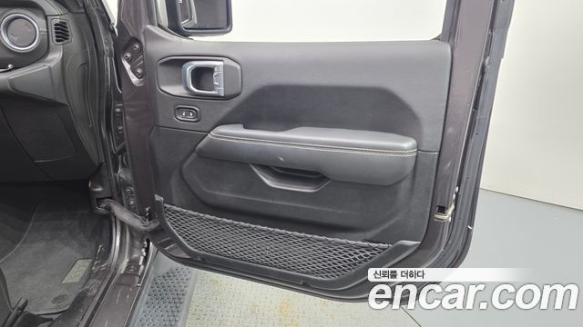 Jeep Wrangler (JL) 2.0 Overland Power Top 4Door 2021 — фото 24