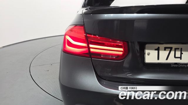 BMW 3 Series (F30) 330i M Sport 2017 — фото 23