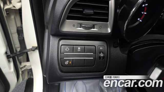 KG Mobility (SsangYong) Tivoli LX 2WD 2016 — фото 28