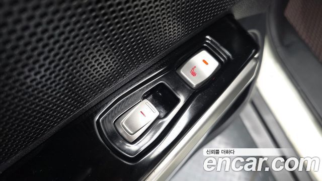 KG Mobility (SsangYong) Tivoli LX 2WD 2016 — фото 33