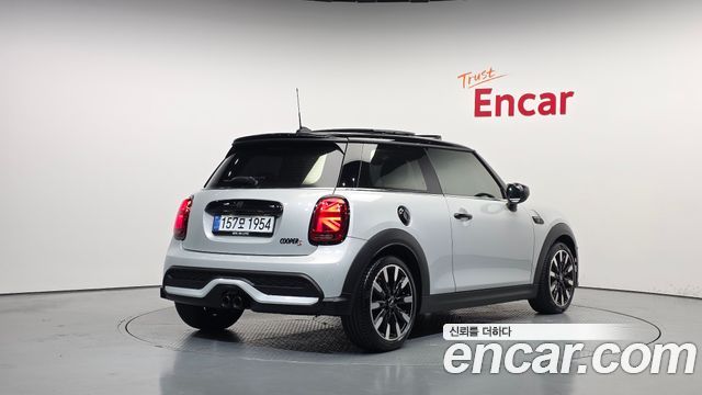 MINI Cooper S Classic Third Generation 2023 — фото 2
